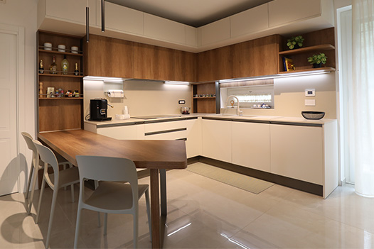 Progetto della cucina moderna di marca veneta cucine in stile moderno consegnata al cliente